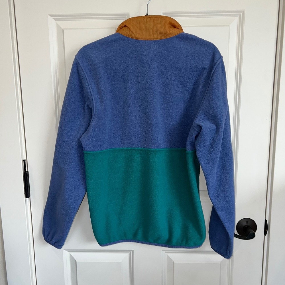 Patagonia Blue and Green Fleece Pullover - Picture 2 of 6